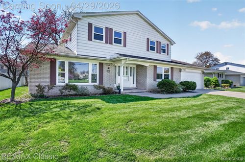 36365 6 Mile Rd, Livonia, MI, 48152-2747 | Card Image
