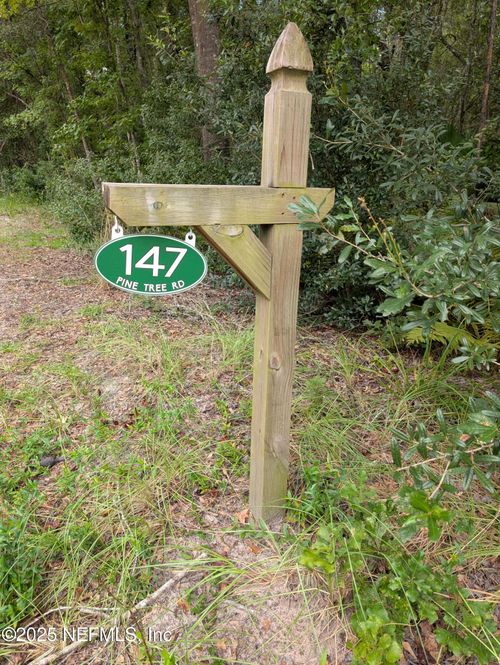 147 Pine Tree Rd, Palatka, FL, 32177-8450 | Card Image