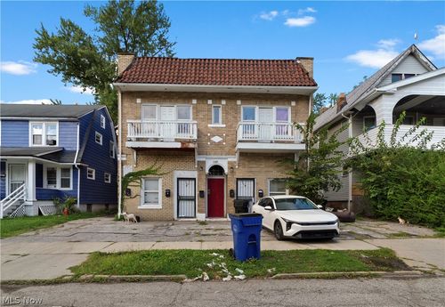 3362 E 145th St, Cleveland, OH, 44120-4105 | Card Image