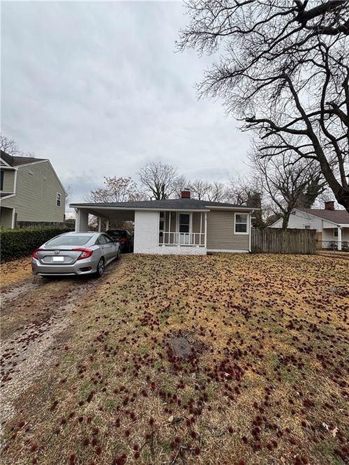 8215 Mercer Dr, Norfolk, VA, 23505-1630 | Card Image