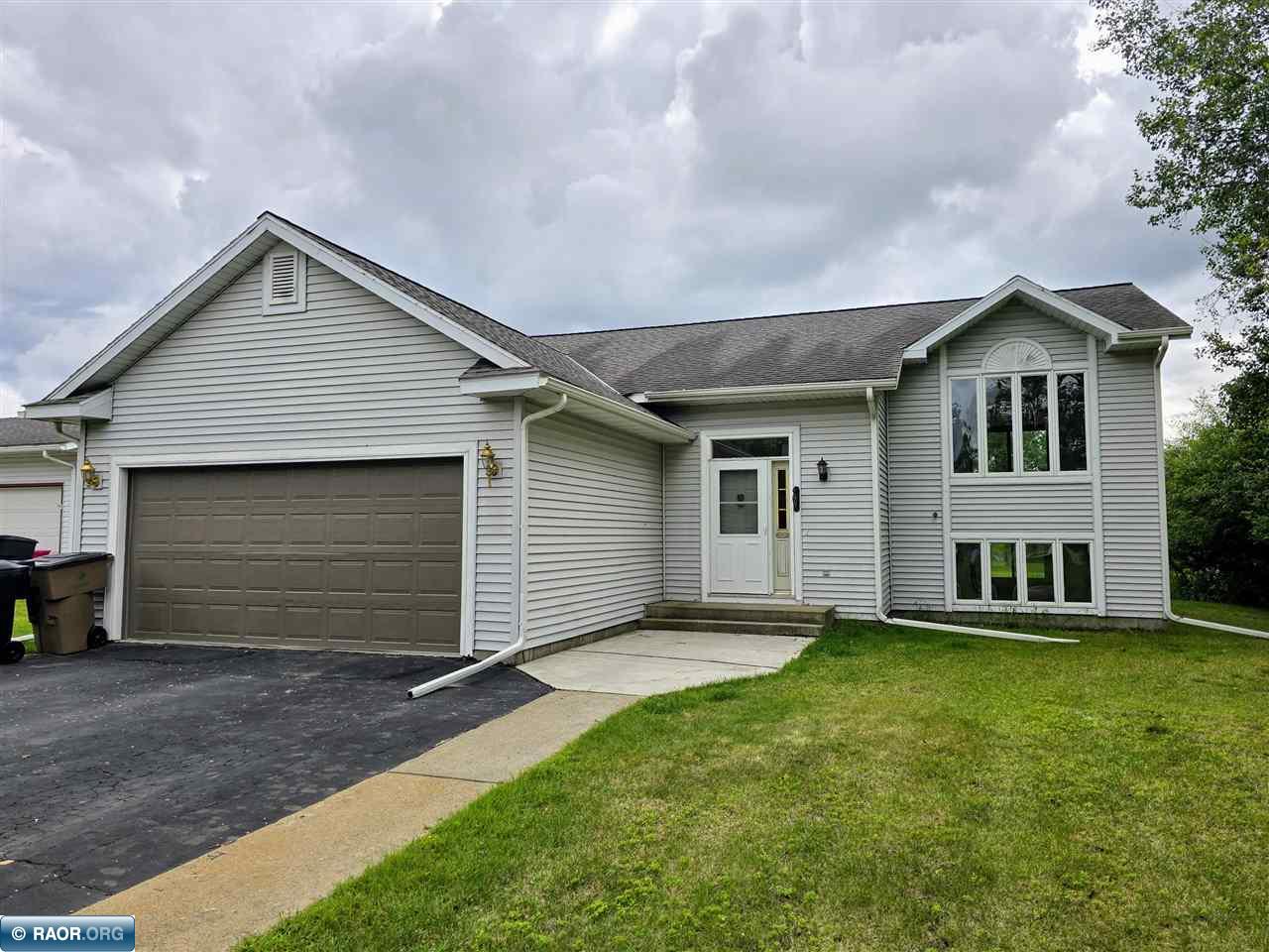 35th St, Hibbing, MN 55746
