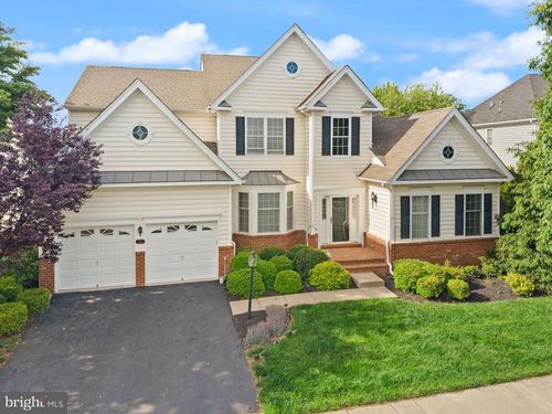 4664 Glass Mountain Way, HAYMARKET, VA, 20169-8149 | Card Image