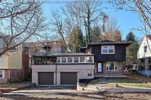 907 Valley Rd, Charleston, WV, 25302-3219 | Card Image