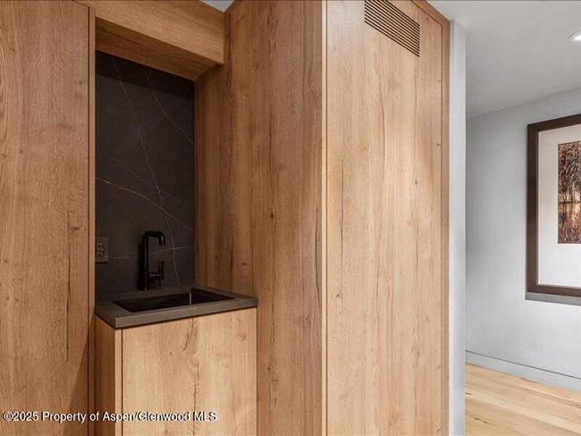 UNIT-15 - 100 N 8 Th St, Townhouse with 3 bedrooms, 4 bathrooms and 1 parking in Aspen CO | Image 24
