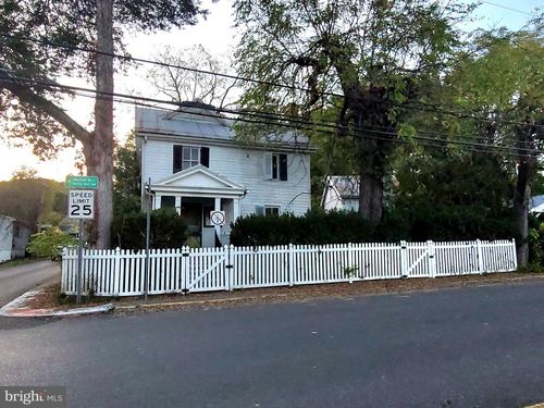 187 High St, FRANKLIN, WV, 26807-6606 | Card Image