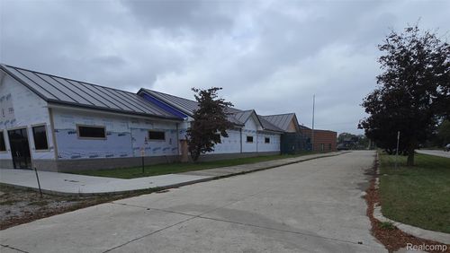 935 W M 36, Pinckney, MI, 48169-9626 | Card Image