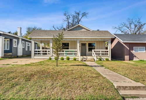 3028 College Ave, Fort Worth, TX, 76110-3549 | Card Image