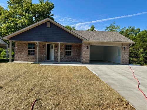 363 Baldwin St, Berea, KY, 40403-1456 | Card Image