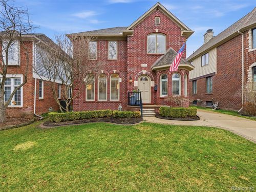 307 Taylor Ave, Rochester, MI, 48307-1847 | Card Image