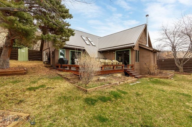 4 Solar Mountain Rd, House other with 3 bedrooms, 2 bathrooms and null parking in Gardiner MT | Image 43