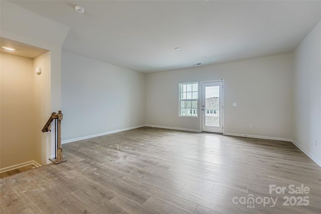 Living Room | Image 4