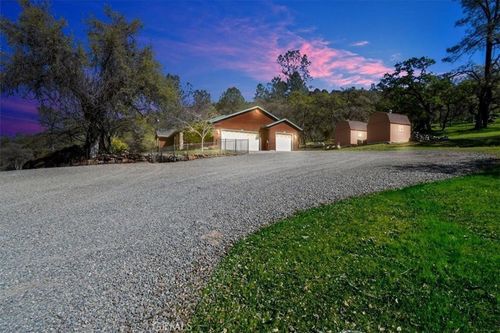 7521 White Oak Ln, Browns Valley, CA, 95918-9609 | Card Image