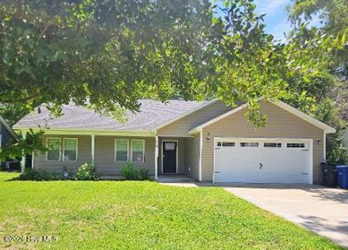 207 Sherwood Rd, Jacksonville, NC, 28540-5534 | Card Image