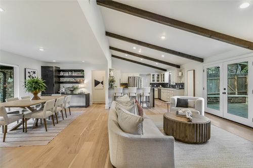 201 Westwood Ter, West Lake Hills, TX, 78746-5349 | Card Image