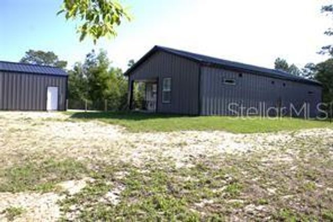 4030 Ne 140 Th Ct, House other with 2 bedrooms, 2 bathrooms and null parking in WILLISTON FL | Image 5