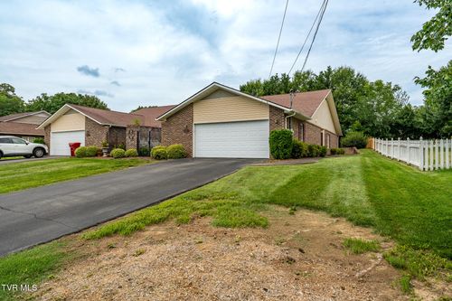 2-1032 Estate Drive Drive, Johnson City, TN, 37604 | Card Image