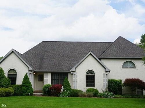 2665 Grey Fox Dr, Martinsville, IN, 46151-8203 | Card Image