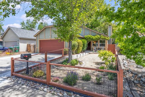 1632 Union St, Sparks, NV, 89434-2571 | Card Image