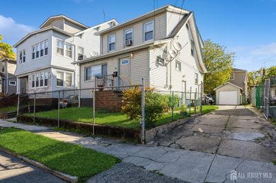 124 - 122 Vermont Avenue, House other with 3 bedrooms, 1 bathrooms and null parking in Newark NJ | Image 3