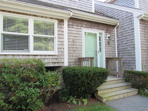 45-45 Harbor Hill Dr, Bourne, MA, 02532-3868 | Card Image