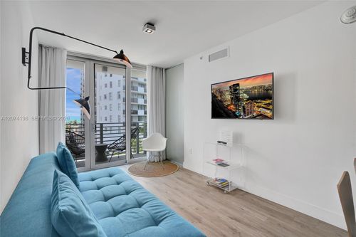 520-6080 Collins Ave, Miami Beach, FL, 33140-2215 | Card Image