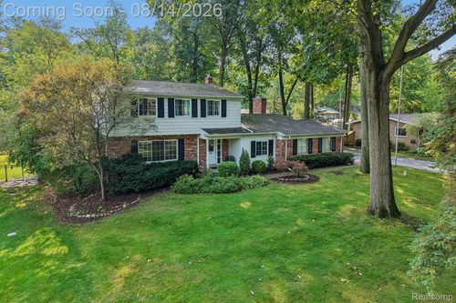 5578 Hummingbird Ln, Clarkston, MI, 48346-2924 | Card Image