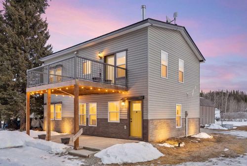 32537B Highway 760 Highway, Rural Mountain View County, AB, T0M1X0 | Card Image