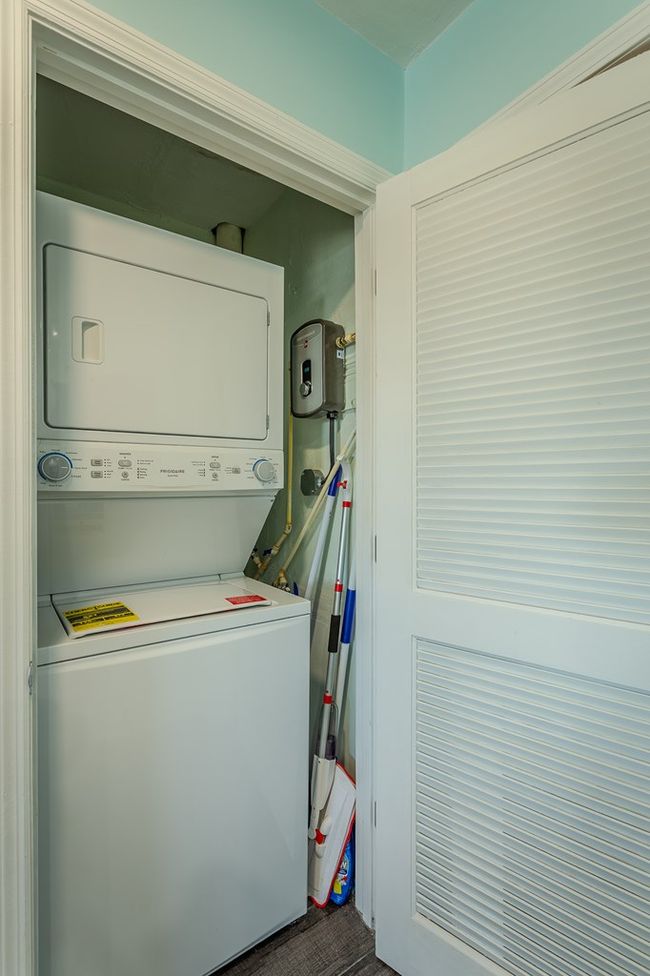 13 - 903 NW Ave A, Condo with 3 bedrooms, 1 bathrooms and 2 parking in Carrabelle FL | Image 10
