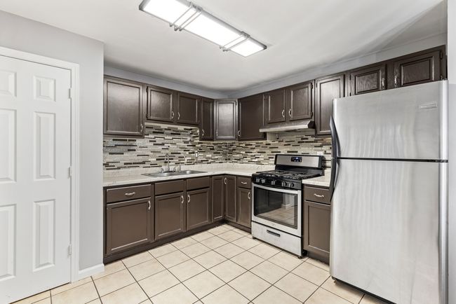 731 Union Dr, House other with 4 bedrooms, 2 bathrooms and 2 parking in University Park IL | Image 9