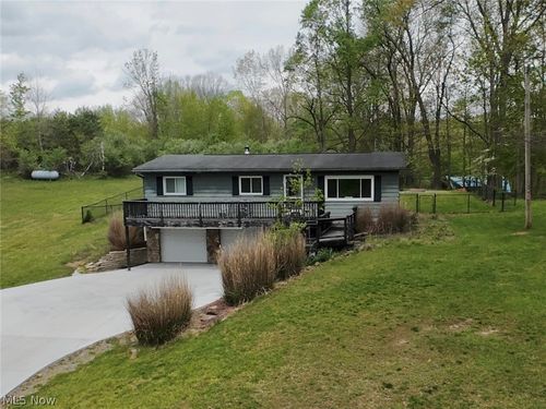 2065 W Buckhorn Dr, Millersburg, OH, 44654 | Card Image