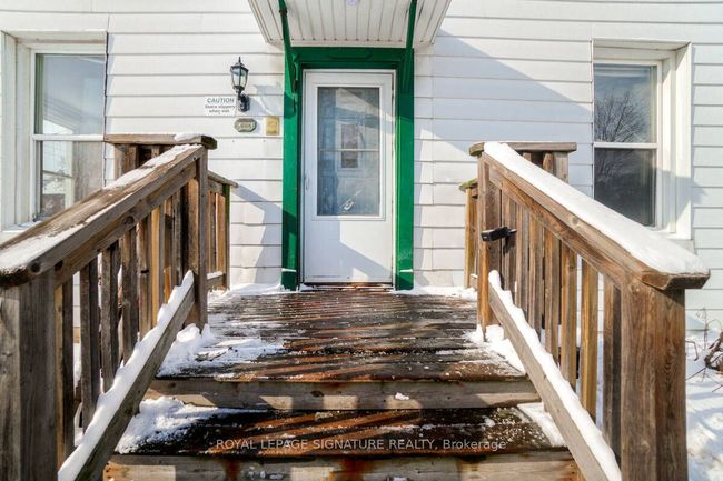 48 David St, Home with 10 bedrooms, 10 bathrooms and 11 parking in Brampton ON | Image 11