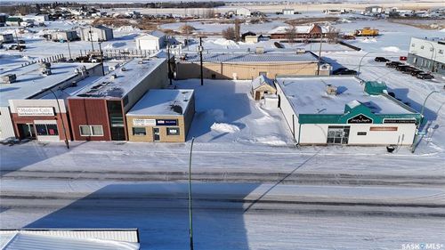 108 Saskatchewan Ave, Outlook, SK, S0L2N0 | Card Image