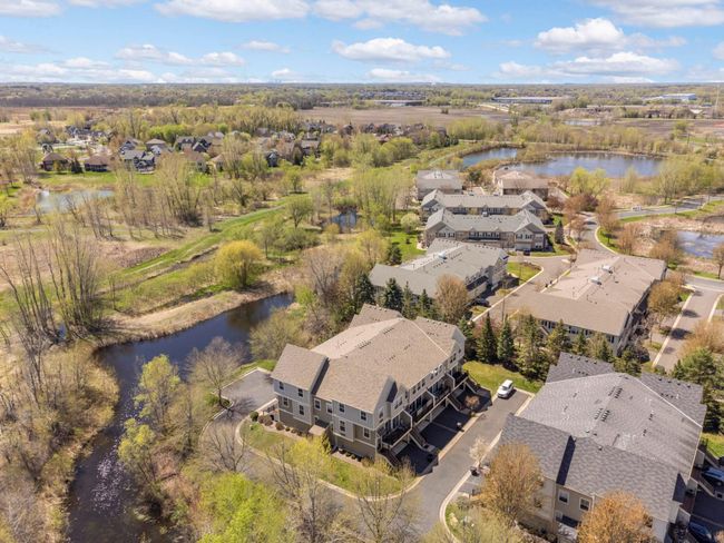 Aerial view of neighborhood | Image 28