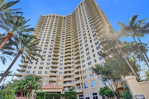 apt-2507-19501 W Country Club Dr, Aventura, FL, 33180-2482 | Card Image