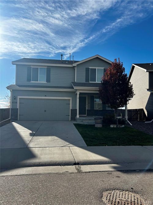 47316 Lilac Ave, Bennett, CO, 80102-8620 | Card Image