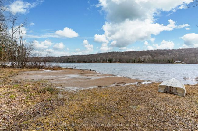 1071 Crabbe Lane, House other with 2 bedrooms, 1 bathrooms and 8 parking in Haliburton ON | Image 44