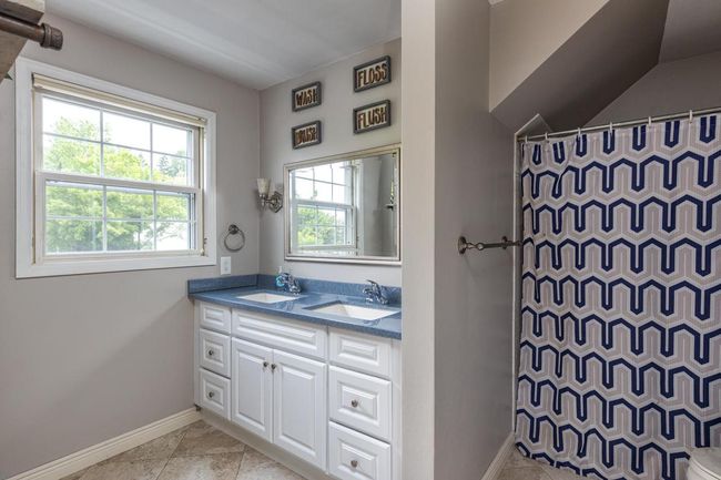 11 Meadowbrook Court, House other with 5 bedrooms, 5 bathrooms and null parking in GRAND CHUTE WI | Image 35