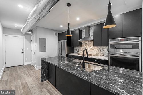 unit-204-526 Brown St, PHILADELPHIA, PA, 19123-2147 | Card Image