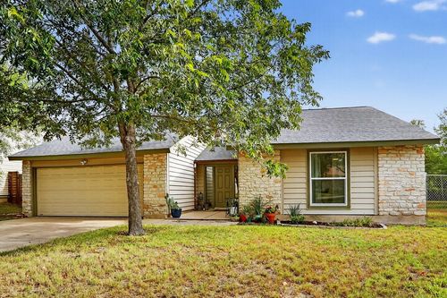 3202 Western Dr, Austin, TX, 78745-4618 | Card Image