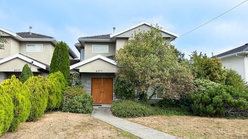 6577 Aubrey St, Burnaby, BC, V5B2E3 | Card Image