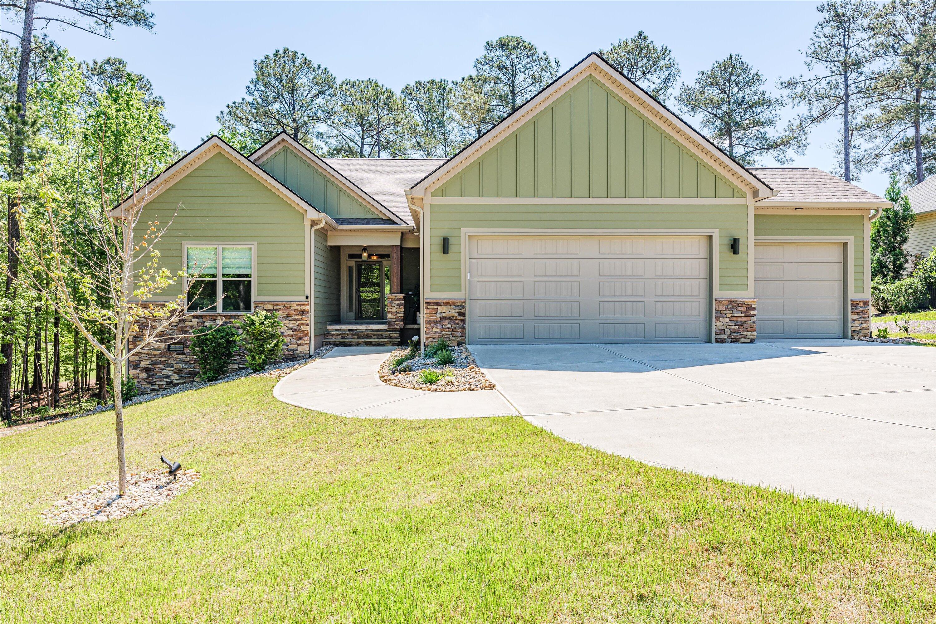 Hancock Cir, Mc Cormick, SC 29835