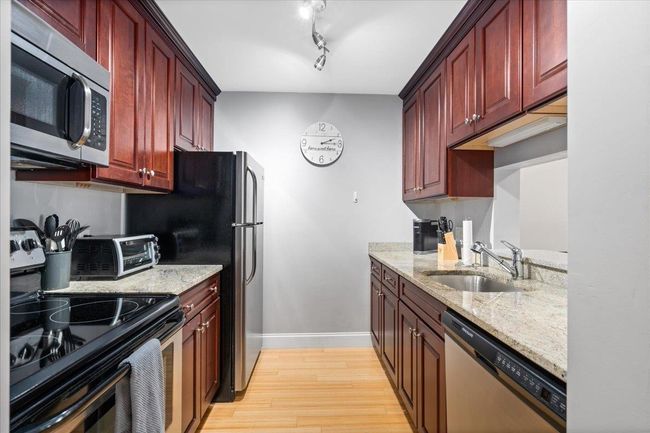 APT-203 - 90 Eastern Ave, Condo with 1 bedrooms, 1 bathrooms and null parking in Manchester NH | Image 4