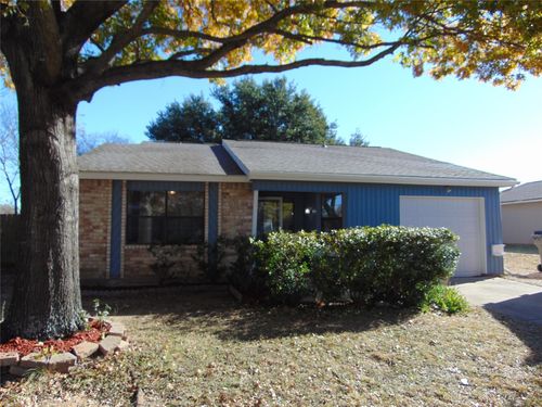 9402 Sugarberry Rd, Dallas, TX, 75249-1337 | Card Image