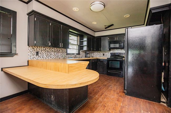 706 S Main St, Home with 0 bedrooms, 0 bathrooms and 10 parking in Cave Springs AR | Image 11