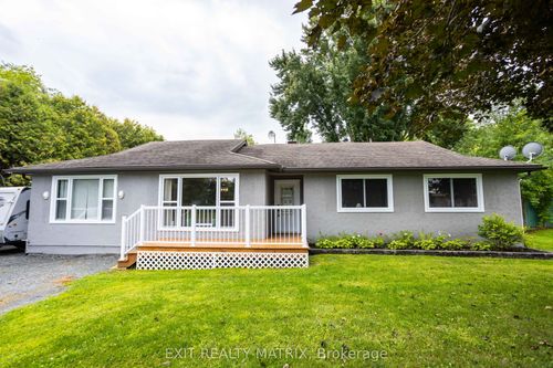 415 Front Rd W, L'orignal, ON, K0B1K0 | Card Image