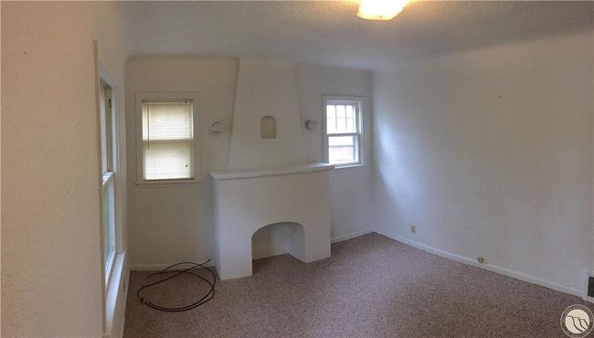 Living Rm | Image 6