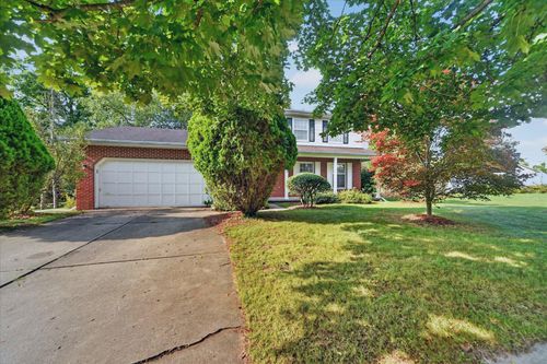 891 Moss Glen Cir, Haslett, MI, 48840-9715 | Card Image