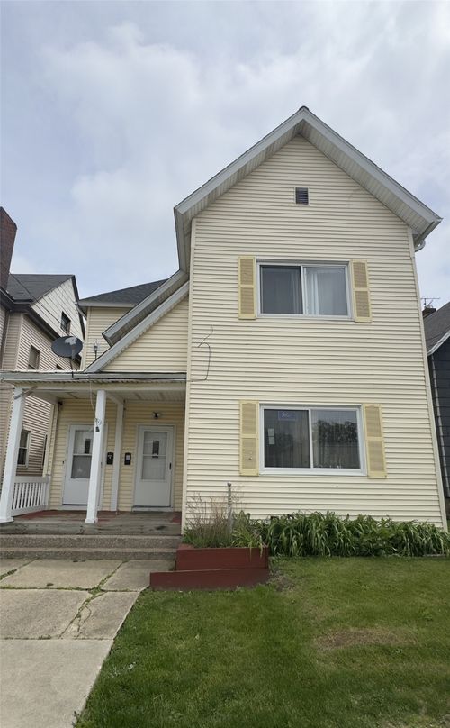 813 Parade St, Erie, PA, 16503-1115 | Card Image