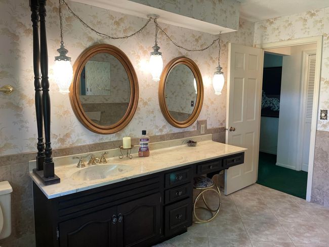 PRIMARY BATHROOM | Image 15