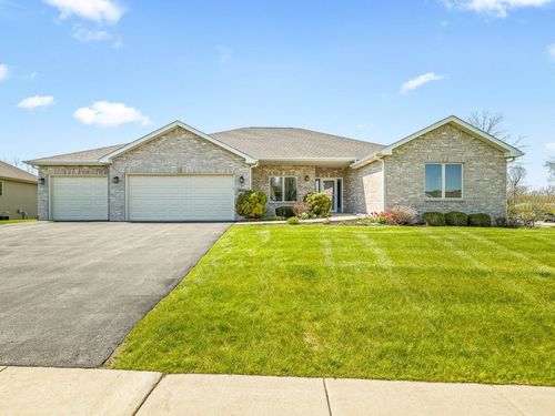 4942 Vail Dr, Caledonia, IL, 61011-9030 | Card Image